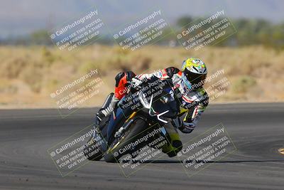 media/Nov-06-2023-Moto Forza (Mon) [[ce023d0744]]/3-Intermediate Group/Session 3 (Turn 16)/